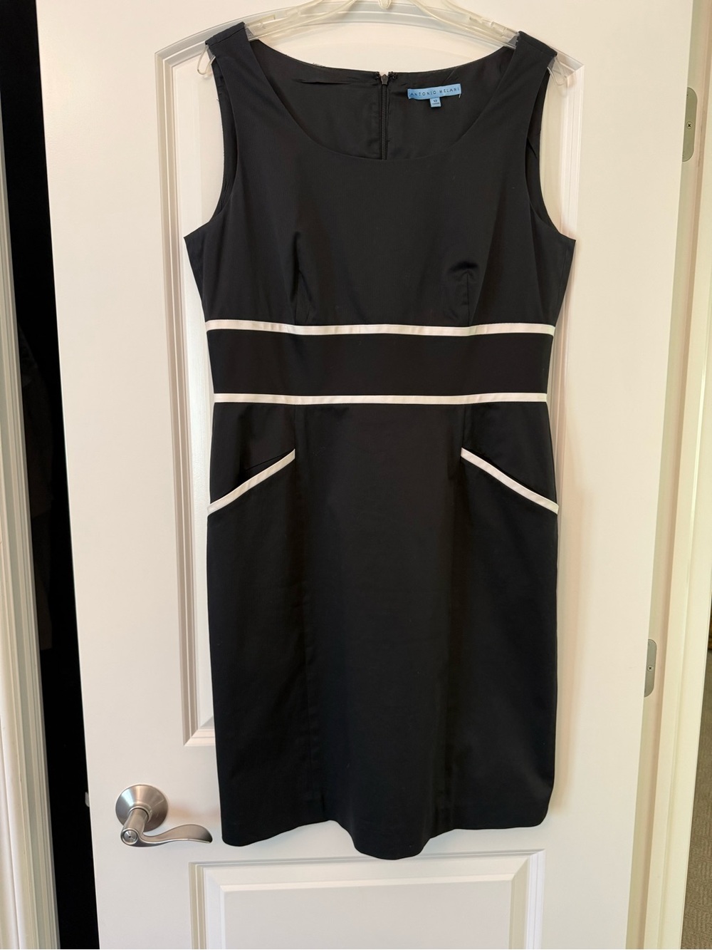 ANTONIO MELANI Black Sleeveless Sheath Dress with White Trim
